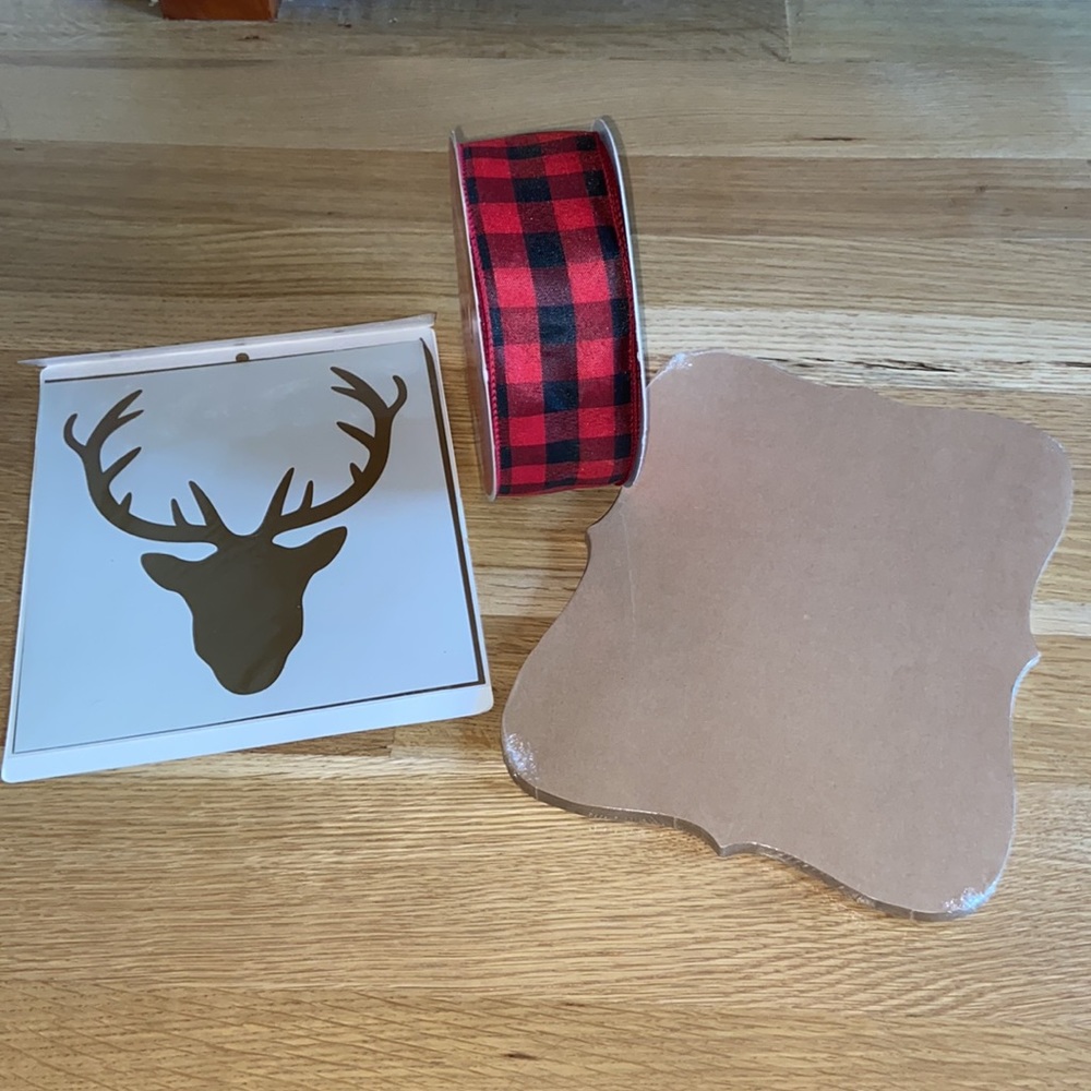 Christmas Holiday Banner Pennant Craft Reindeer Stencil Buffalo Plaid Ribbon 🎄